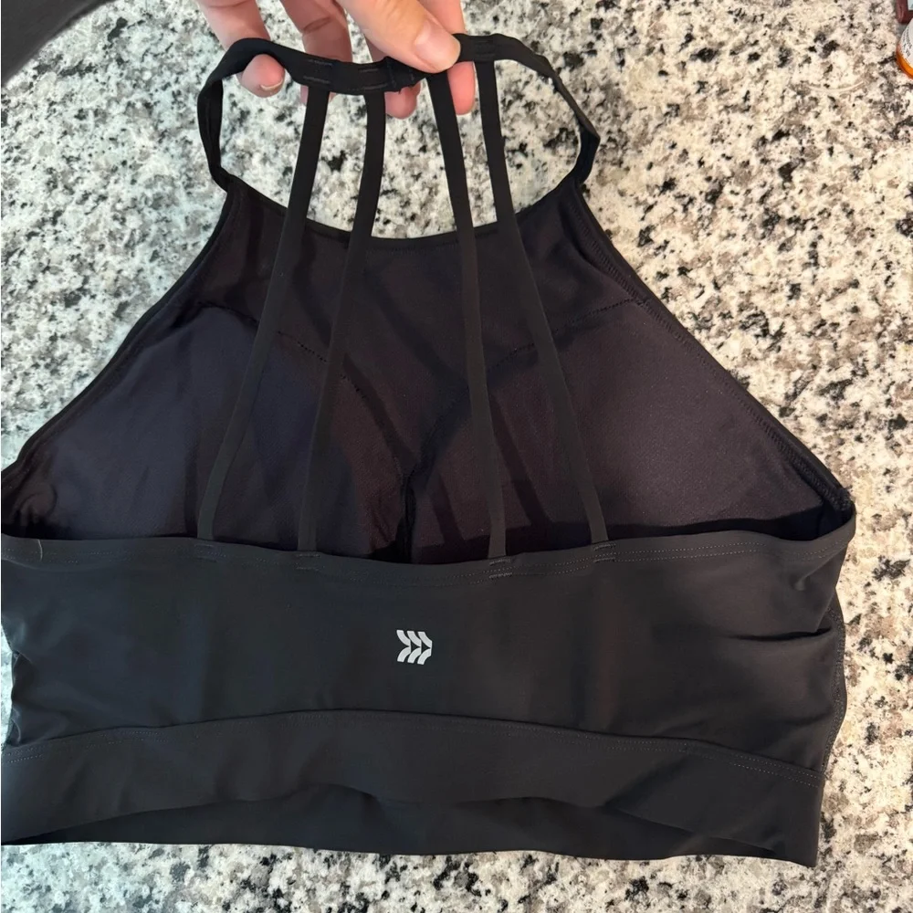 All in motion never worn sports bra XL - Picture 2 of 3